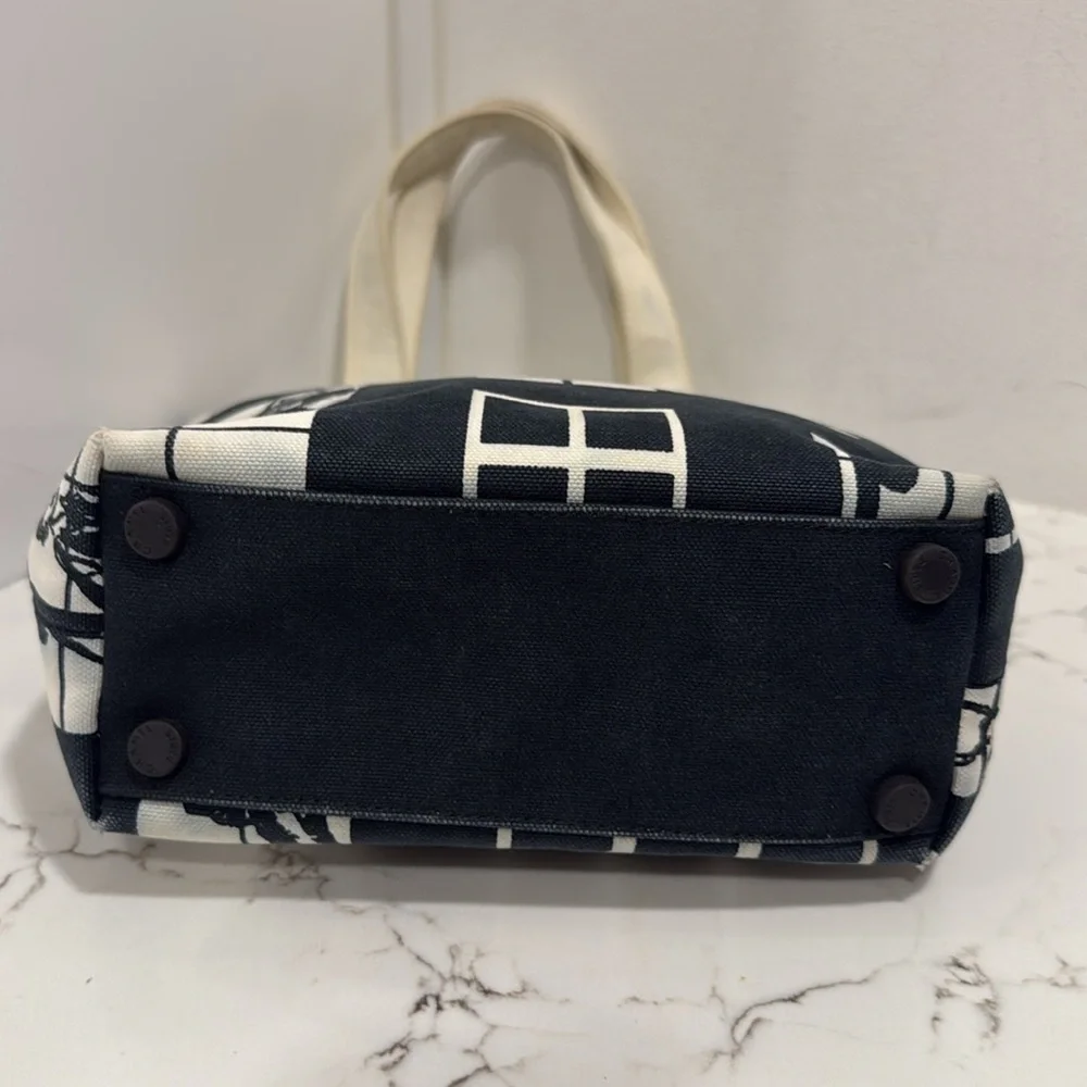 Chanel Windows Tote Bag - Picture 5 of 13